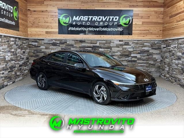 2025 Hyundai ELANTRA Hybrid Limited — photo 1 of 15