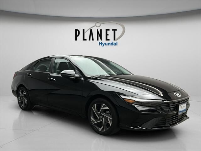 2025 Hyundai ELANTRA Hybrid Limited — photo 1 of 13