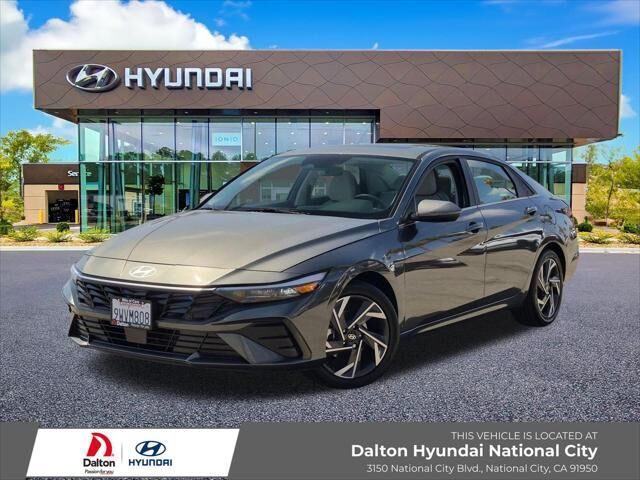 2025 Hyundai ELANTRA Hybrid Limited — photo 1 of 23