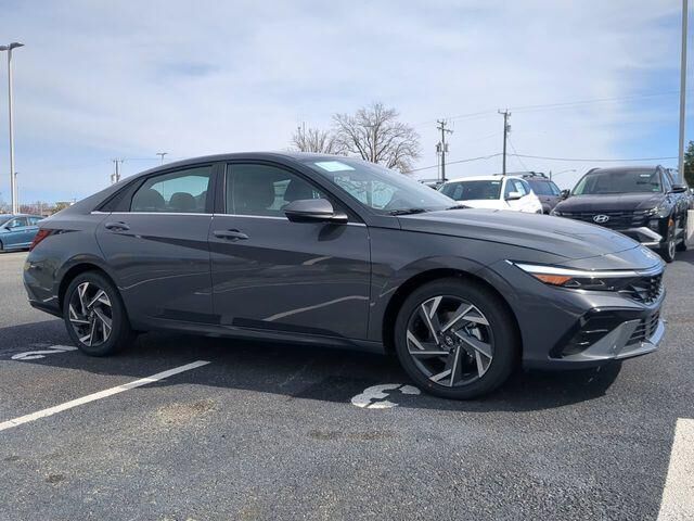 2025 Hyundai ELANTRA Hybrid Limited — photo 1 of 26