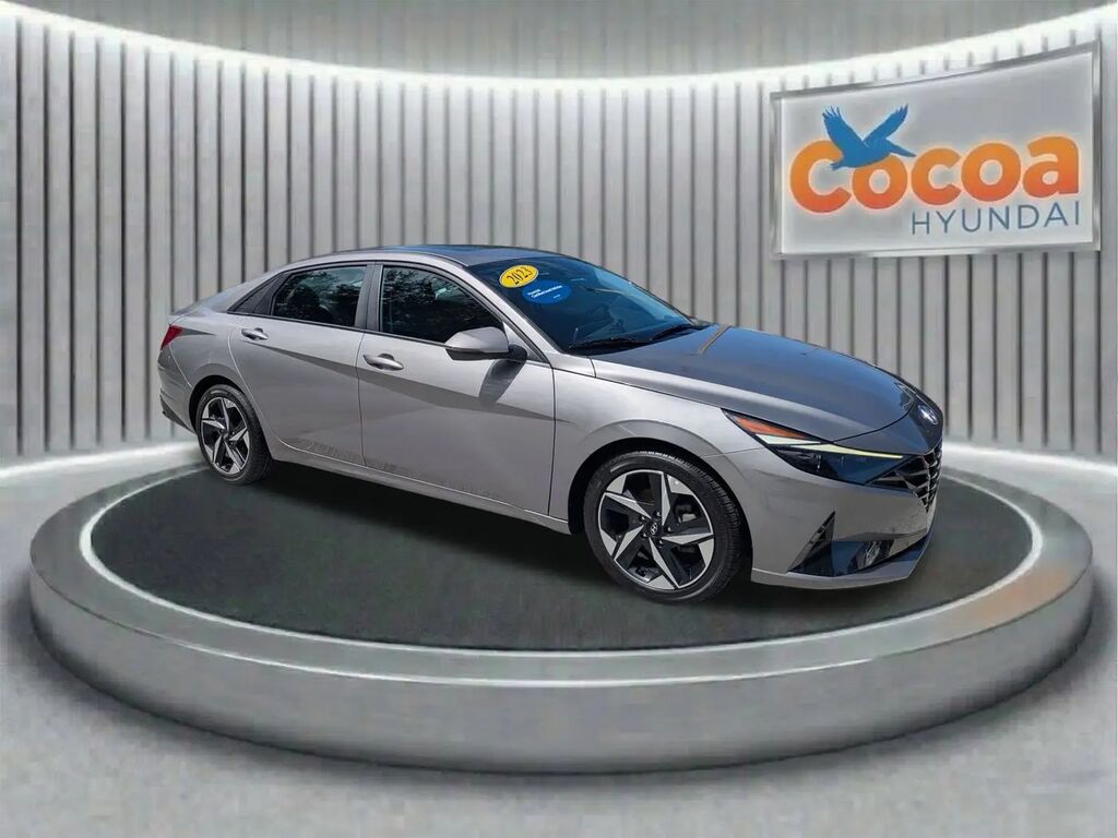 2023 Hyundai ELANTRA Limited — photo 1 of 13