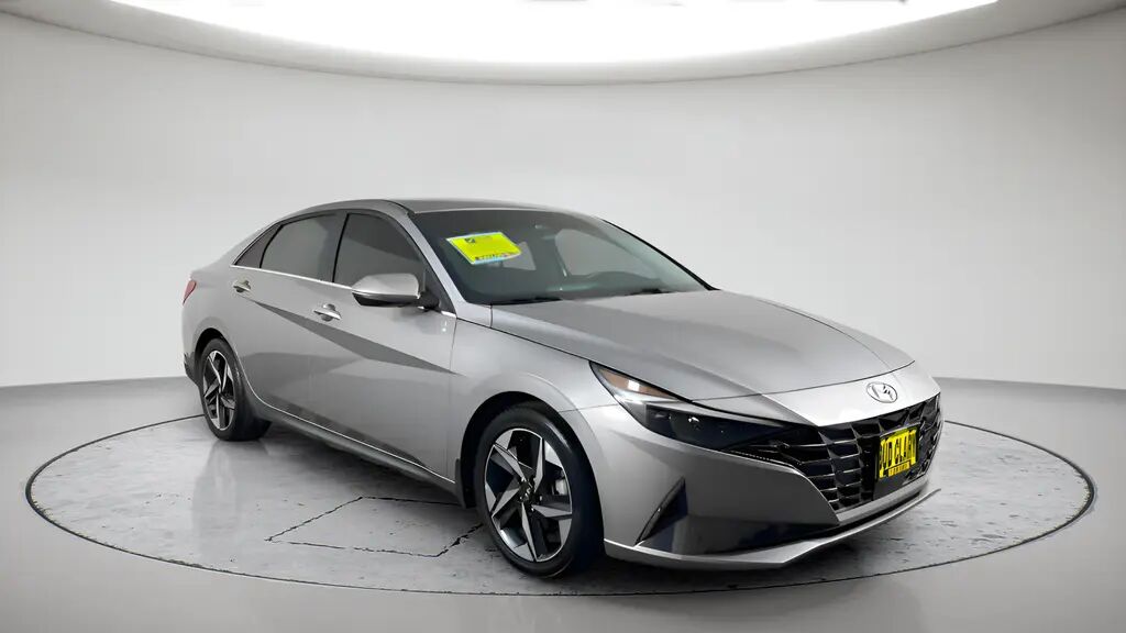2023 Hyundai ELANTRA Limited — photo 1 of 26