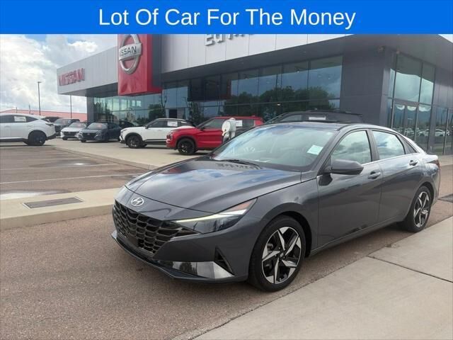 2023 Hyundai ELANTRA Limited