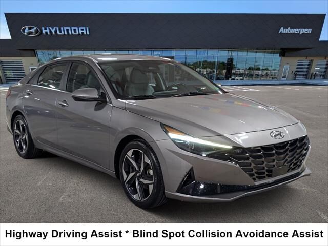 2021 Hyundai ELANTRA Limited — photo 1 of 13