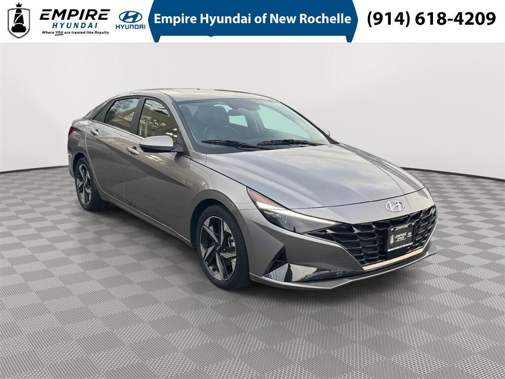2023 Hyundai ELANTRA Limited — photo 1 of 13