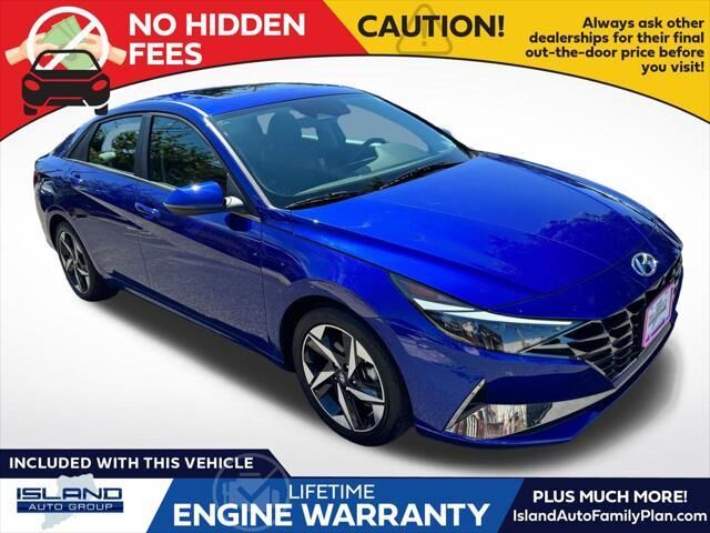 2023 Hyundai ELANTRA Limited — photo 1 of 13