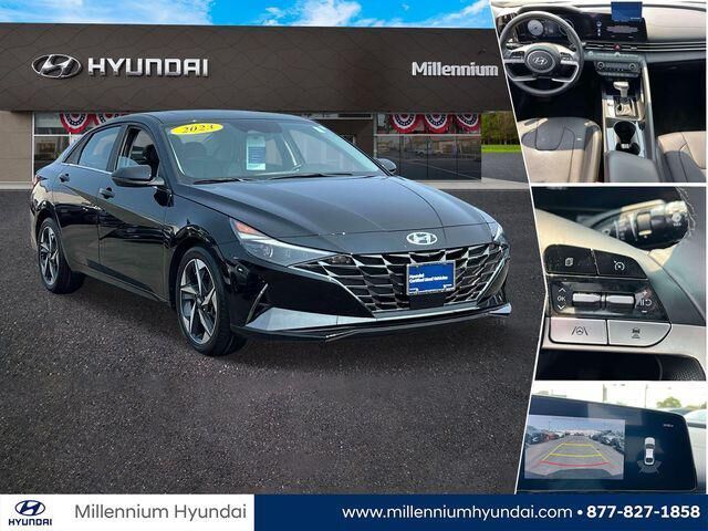 2023 Hyundai ELANTRA Limited — photo 1 of 12