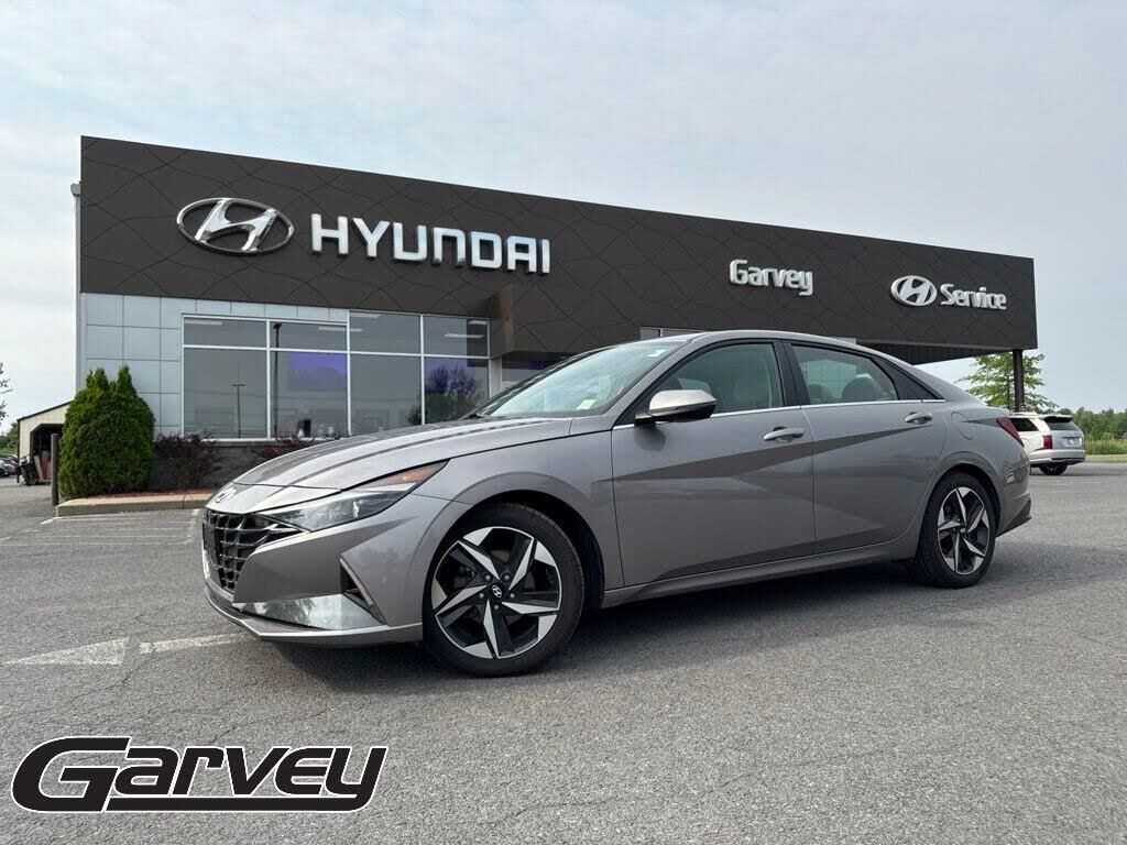 2022 Hyundai ELANTRA Limited — photo 1 of 15
