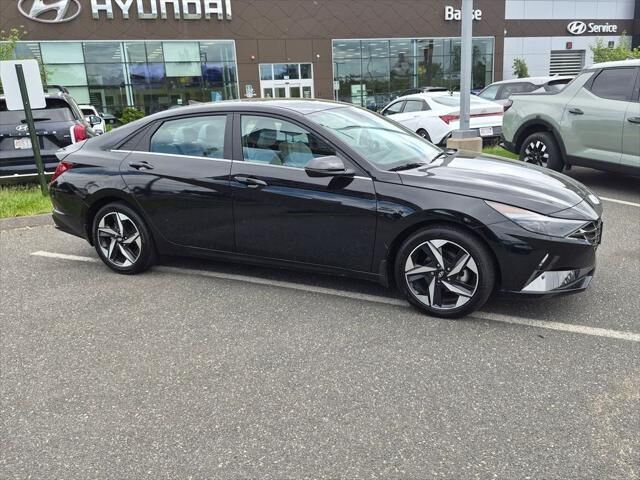 2023 Hyundai ELANTRA Limited