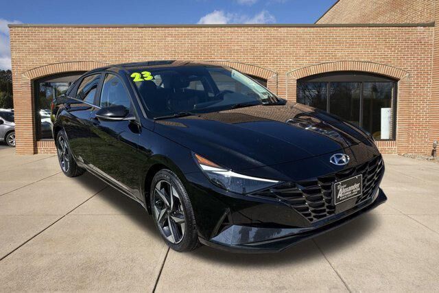 2023 Hyundai ELANTRA Limited