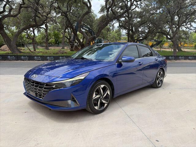 2023 Hyundai ELANTRA Limited — photo 1 of 26