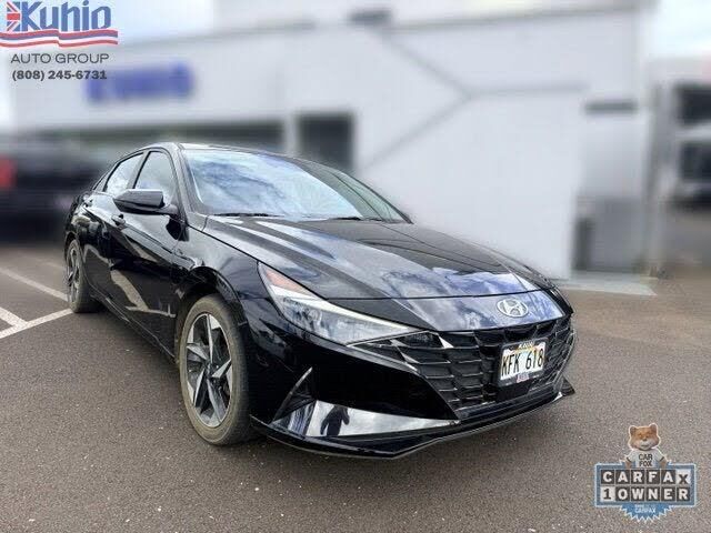 2023 Hyundai ELANTRA Limited — photo 1 of 1