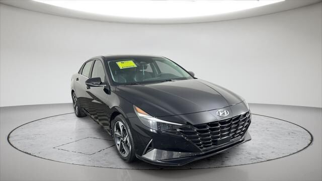 2022 Hyundai ELANTRA Limited