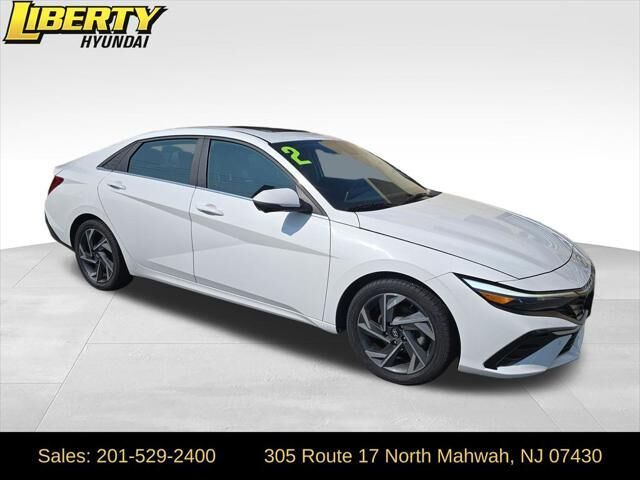 2024 Hyundai ELANTRA Limited