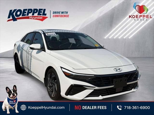 2025 Hyundai ELANTRA Limited