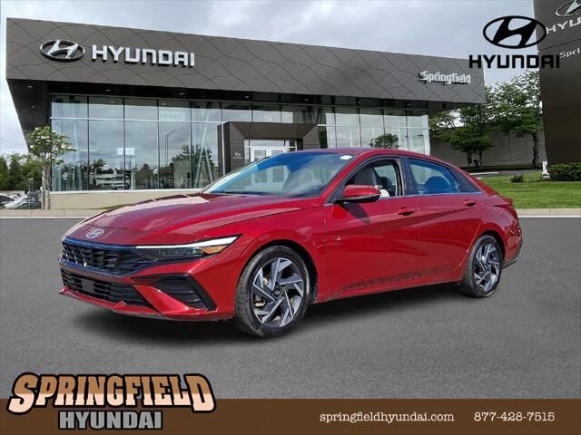 2025 Hyundai ELANTRA Limited — photo 1 of 13