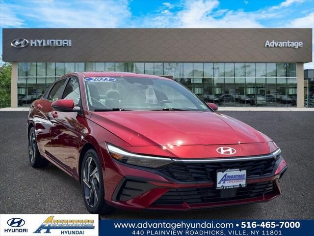 2025 Hyundai ELANTRA Limited