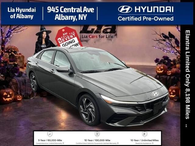 2025 Hyundai ELANTRA Limited
