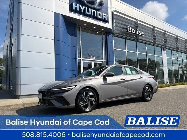 2024 Hyundai ELANTRA Limited — photo 1 of 13
