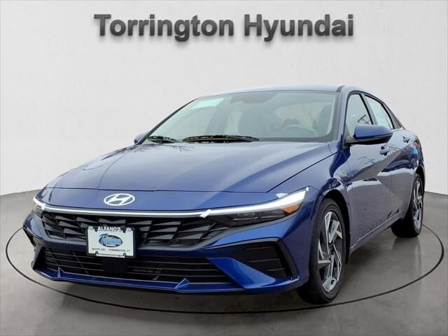 2025 Hyundai ELANTRA Limited — photo 1 of 13