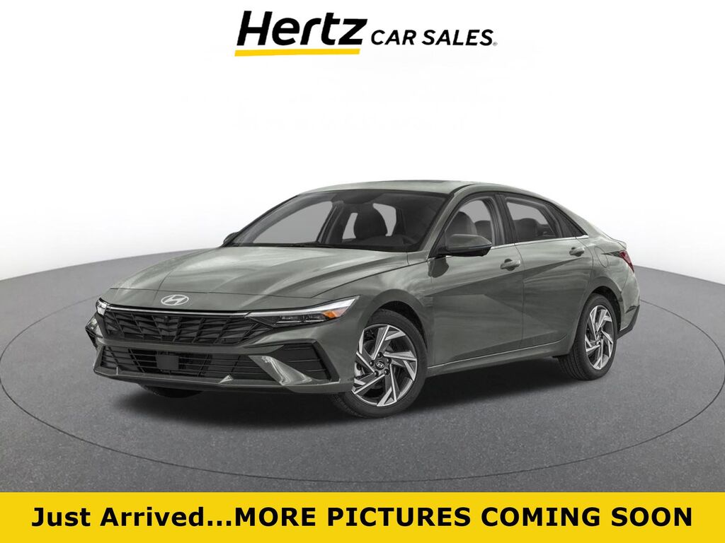 2025 Hyundai Elantra Limited — photo 1 of 16