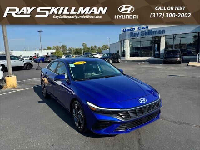 2024 Hyundai ELANTRA Limited — photo 1 of 13