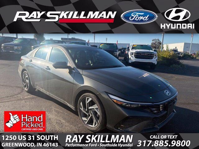 2024 Hyundai ELANTRA Limited — photo 1 of 4