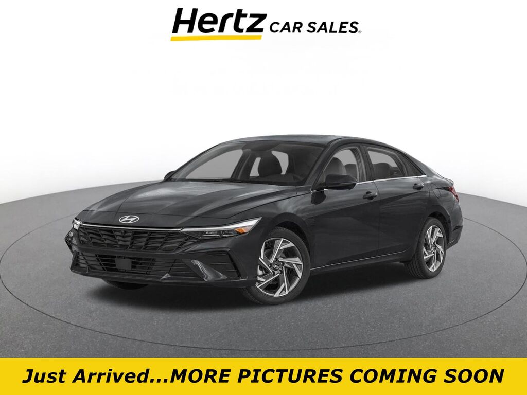 2025 Hyundai Elantra Limited — photo 1 of 16