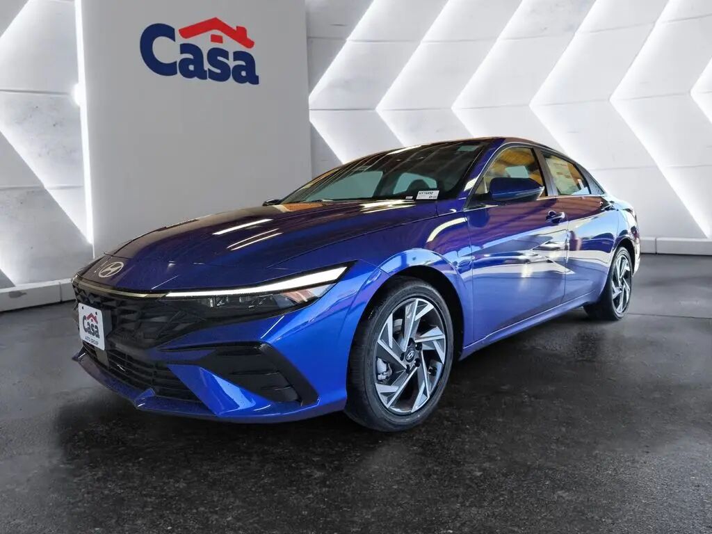 2025 Hyundai ELANTRA Limited — photo 1 of 22