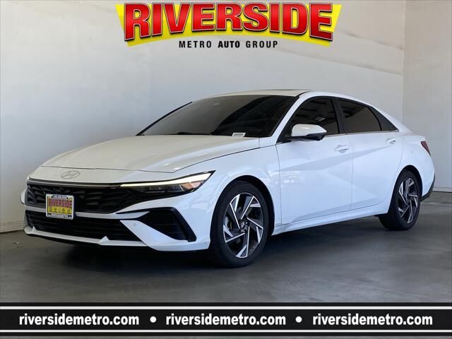 2024 Hyundai ELANTRA Limited — photo 1 of 13
