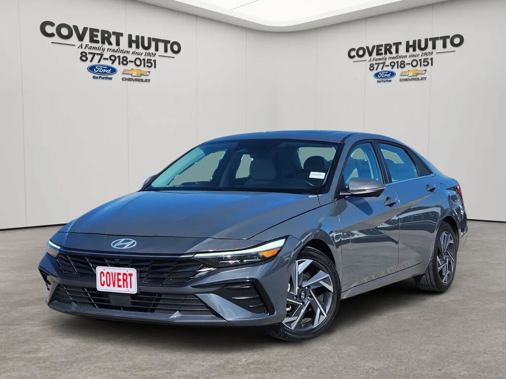 2024 Hyundai ELANTRA Limited — photo 1 of 13