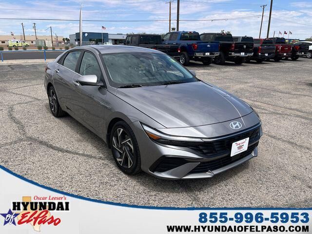 2024 Hyundai ELANTRA Limited