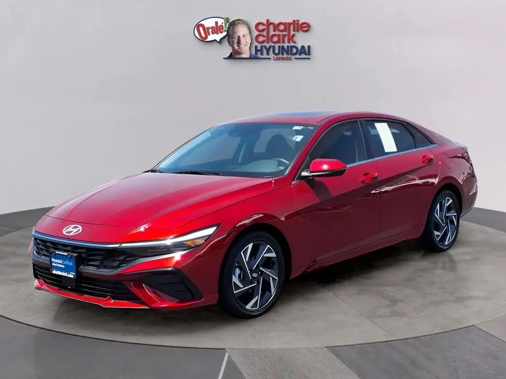 2025 Hyundai ELANTRA Limited — photo 1 of 13