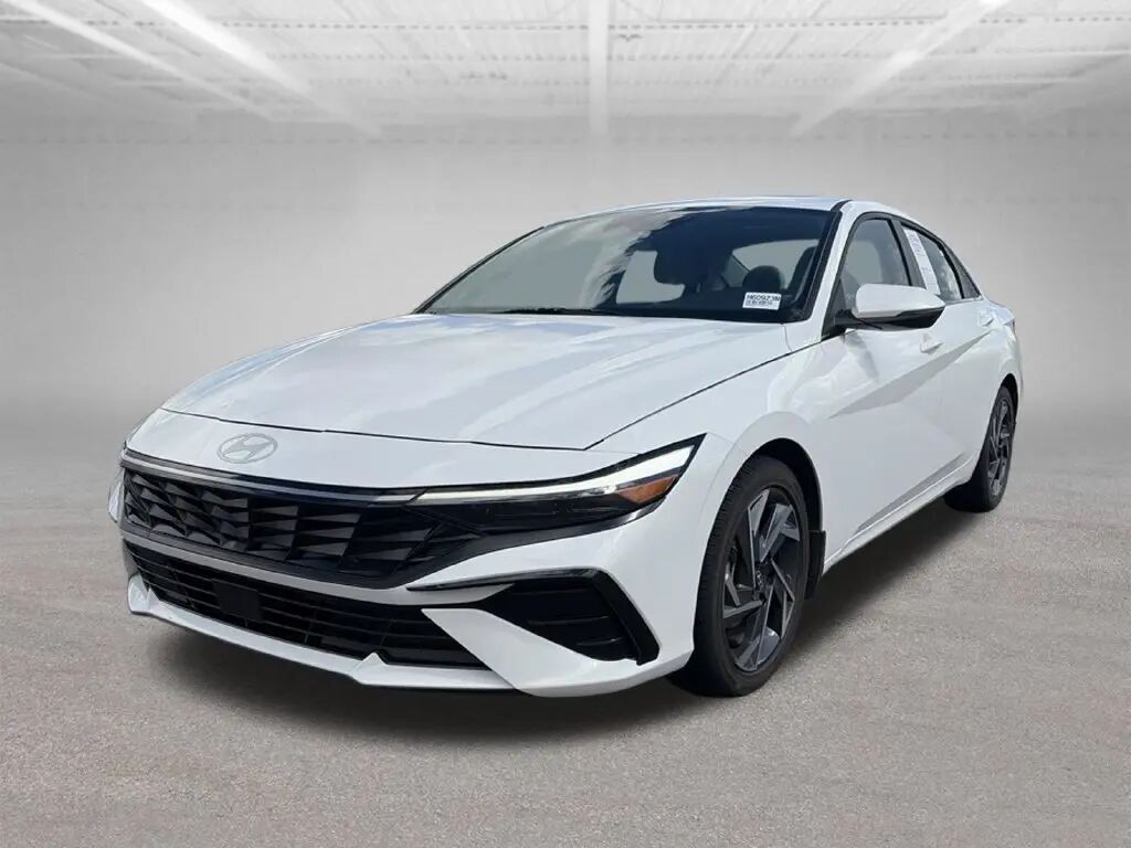 2025 Hyundai ELANTRA Limited — photo 1 of 1