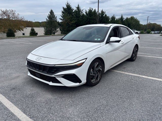 2024 Hyundai Elantra Limited