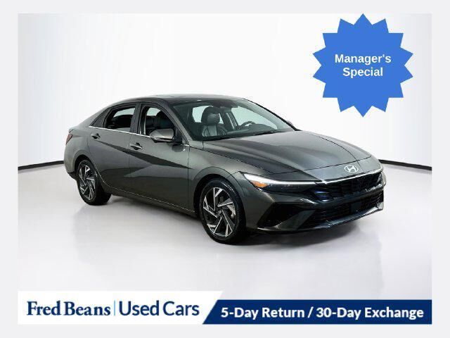 2024 Hyundai ELANTRA Limited