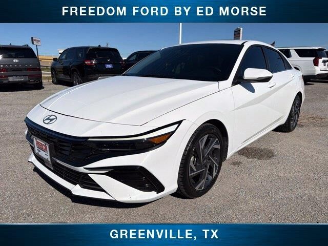 2025 Hyundai ELANTRA Limited