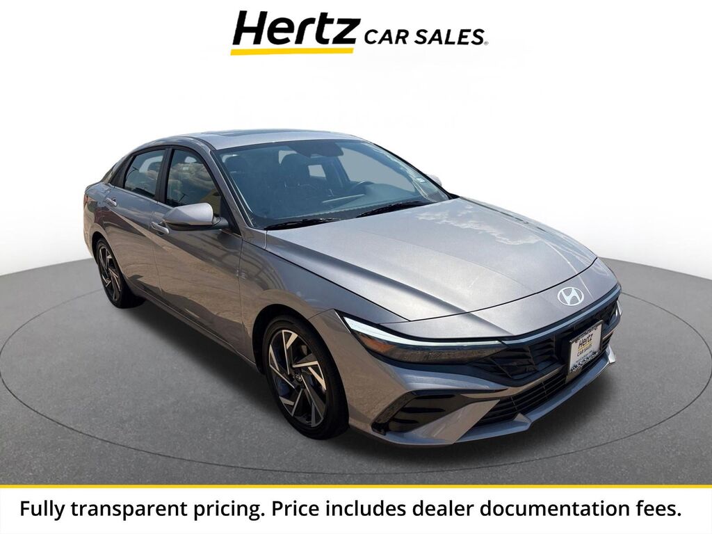 2025 Hyundai Elantra Limited — photo 1 of 13