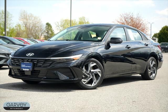 2024 Hyundai ELANTRA Limited