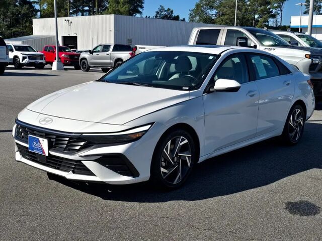 2025 Hyundai ELANTRA Limited