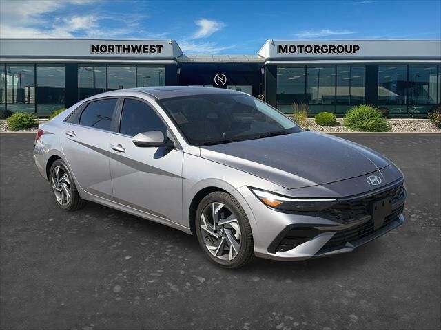 2025 Hyundai ELANTRA Limited