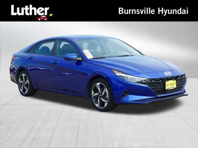 2023 Hyundai ELANTRA SEL — photo 1 of 13