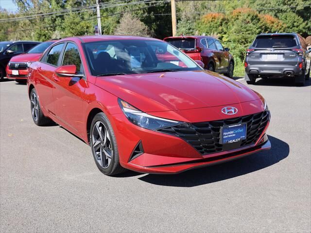 2023 Hyundai ELANTRA SEL