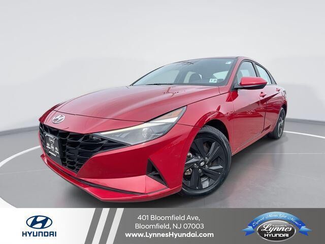2022 Hyundai ELANTRA SEL — photo 1 of 13