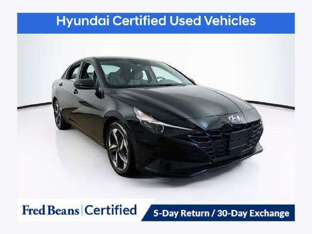 2023 Hyundai ELANTRA SEL