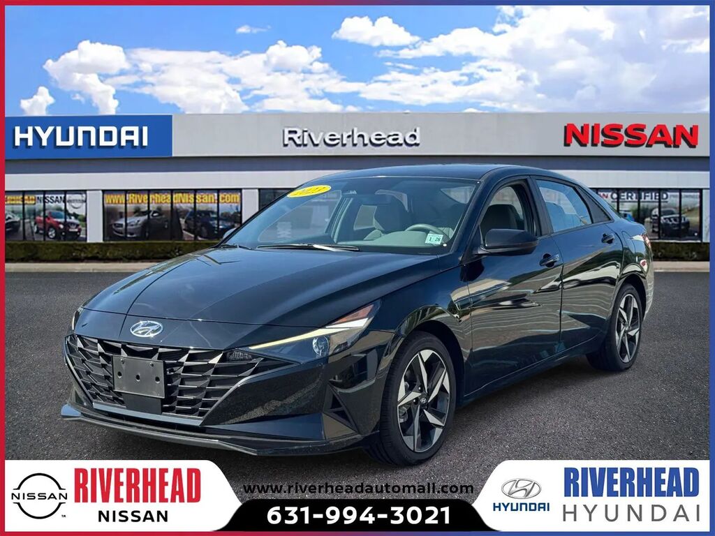 2023 Hyundai ELANTRA SEL — photo 1 of 13