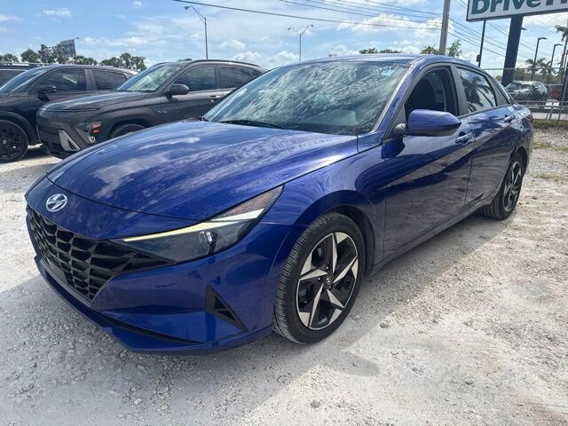 2023 Hyundai ELANTRA SEL — photo 1 of 13