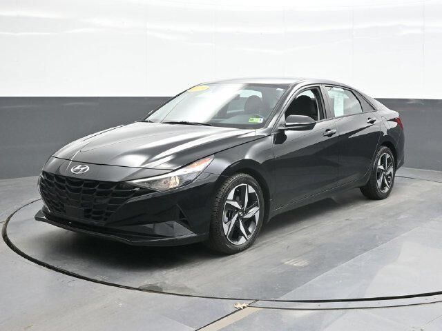 2023 Hyundai ELANTRA SEL — photo 1 of 13