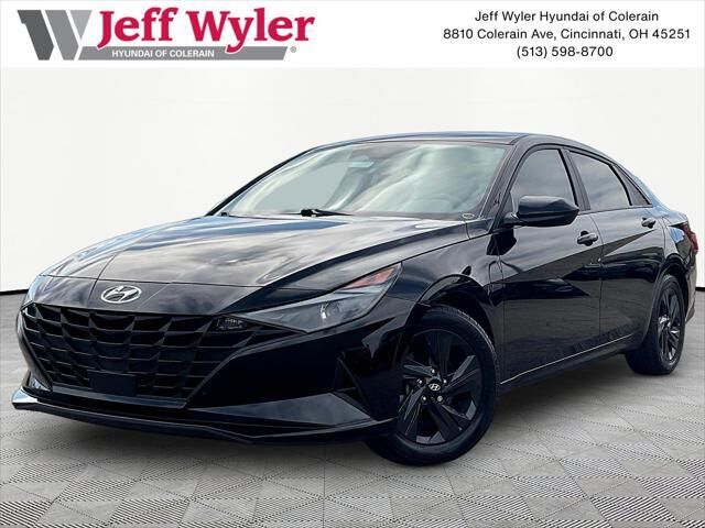 2022 Hyundai ELANTRA SEL — photo 1 of 13