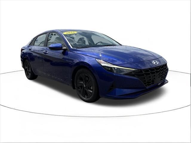 2022 Hyundai ELANTRA SEL — photo 1 of 26